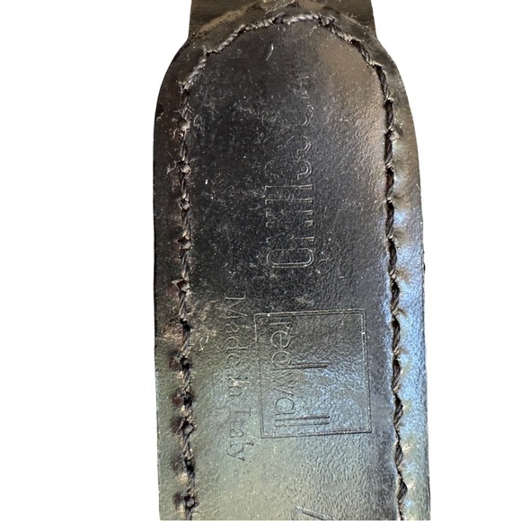 Vintage Moschino Patent Leather Belt with Heart and Chain - Redwall Collection - Picture 10 of 12